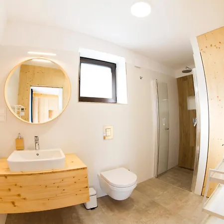 Klinger Na Dlani - View *