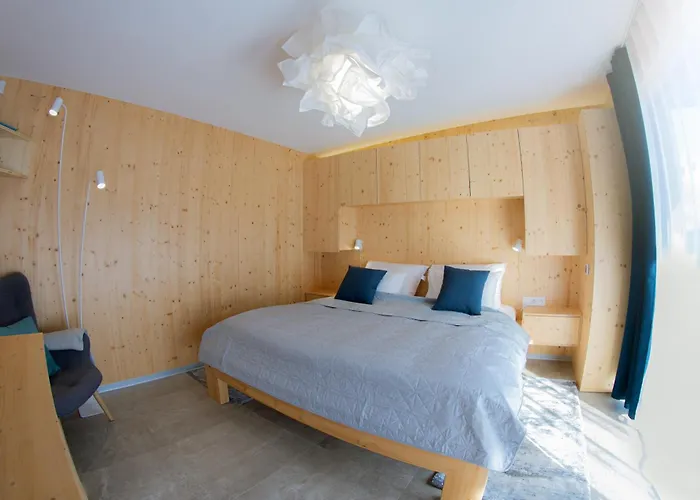 Klinger Na Dlani - View בית נופש